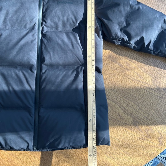 Patagonia Women's Charcoal Puffer Jacket - Picture 10 of 12